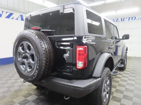 Used 2021 Ford Bronco Black Diamond image 4