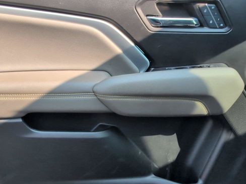 Used 2024 Chevrolet Colorado ZR2 w/ ZR2 Convenience Package III AWD/4WD image 21