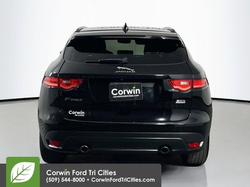 Used 2019 Jaguar F-PACE Premium image 14