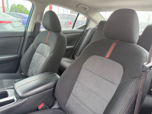 Used 2024 Nissan Sentra SR FWD image 14