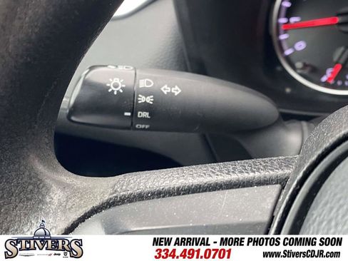 Used 2022 Toyota RAV4 LE image 60