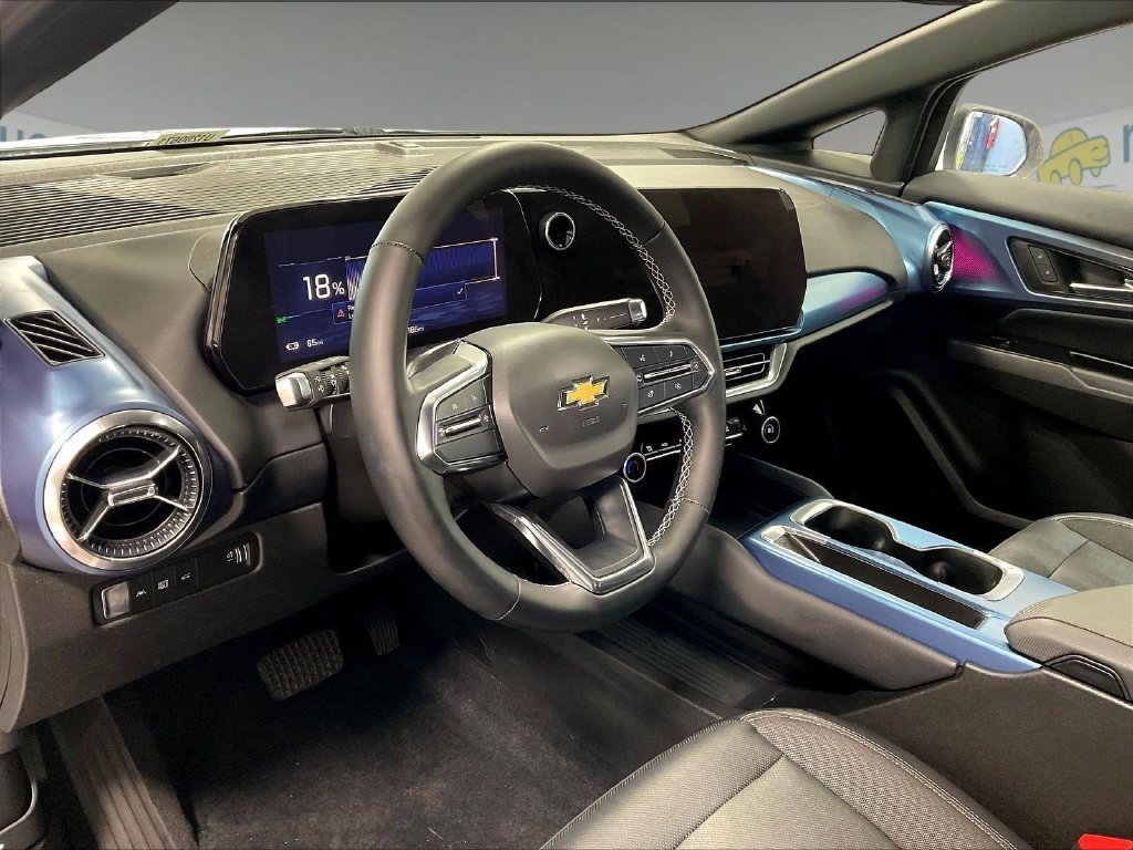 Used 2024 Chevrolet Equinox EV LT w/ LPO, Active Package FWD image 8