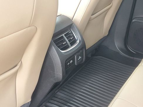 Used 2019 Chevrolet Blazer Premier w/ Sun and Wheels Package FWD image 14