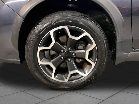 Used 2015 Subaru Crosstrek 2.0i Limited AWD/4WD image 11