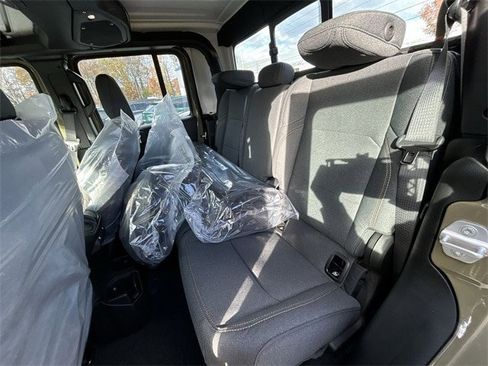 New 2026 Jeep Gladiator Sport AWD/4WD image 13