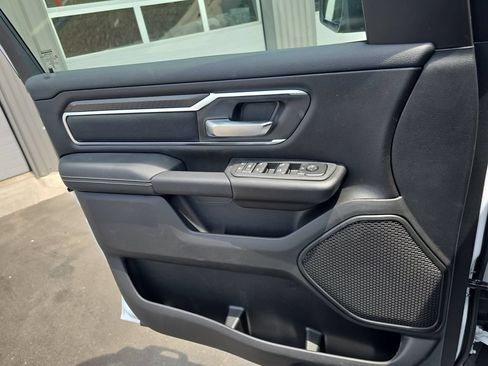 New 2026 RAM 1500 4x4 Crew Cab image 26