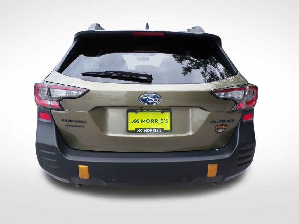 Used 2025 Subaru Outback Wilderness AWD/4WD image 5