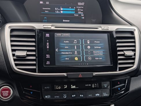 Used 2017 Honda Accord EX image 29
