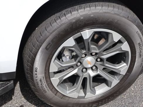 Used 2025 Chevrolet Tahoe LS AWD/4WD image 30
