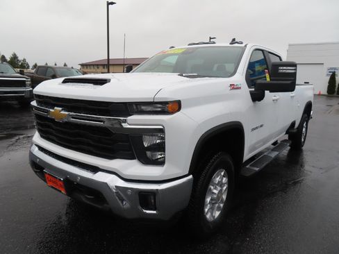 New 2026 Chevrolet Silverado 3500 LT w/ All Star Edition image 3