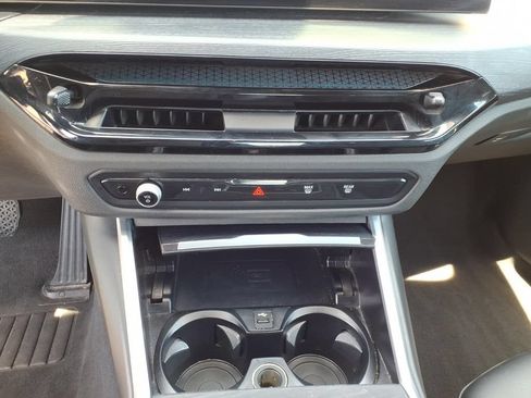 Used 2025 BMW 430i Convertible RWD image 25