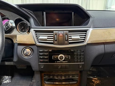 Used 2011 Mercedes-Benz E 350 4MATIC Wagon image 14