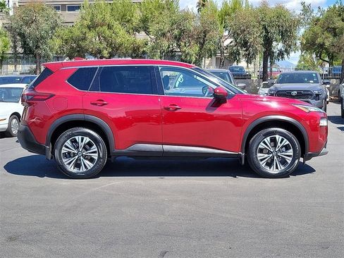 Used 2021 Nissan Rogue SV image 29