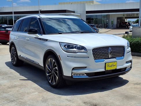 Used 2023 Lincoln Aviator Reserve w/ Equipment Group 201A RWD image 7