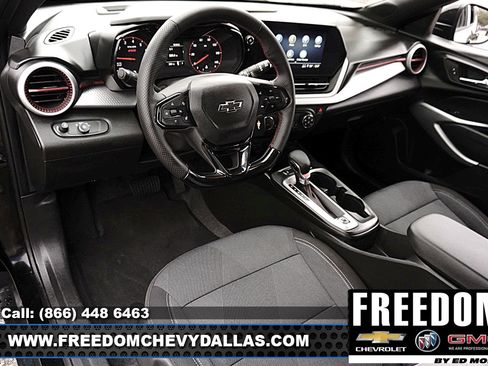 Used 2026 Chevrolet Trax RS w/ Driver Confidence Package image 10