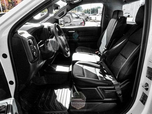 New 2025 Chevrolet Silverado 1500 W/T image 16