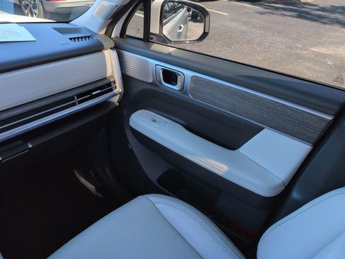 Used 2025 Hyundai Santa Fe Calligraphy AWD/4WD image 17