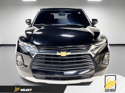 Used 2021 Chevrolet Blazer LT FWD image 2