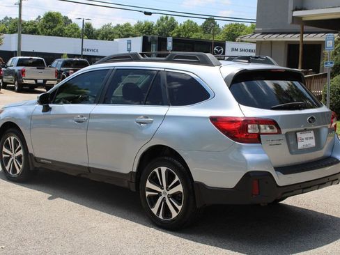 Used 2018 Subaru Outback 2.5i Limited image 5