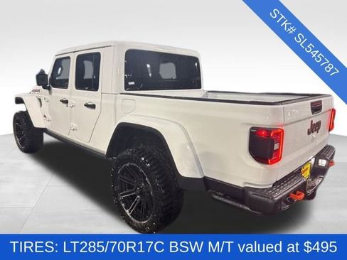 New 2025 Jeep Gladiator Mojave image 4