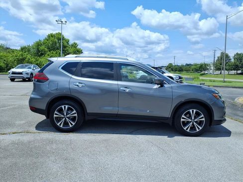 Used 2020 Nissan Rogue SV w/ Premium Package FWD image 15