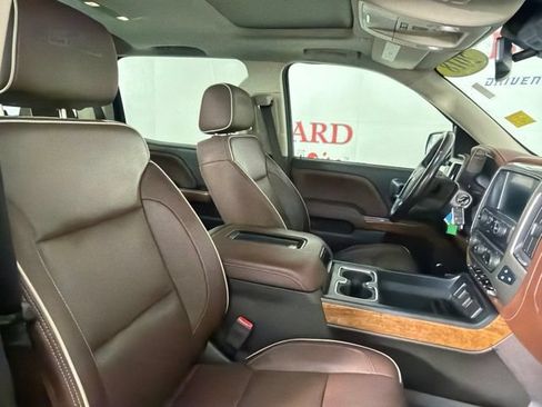 Used 2018 Chevrolet Silverado 1500 High Country AWD/4WD image 16