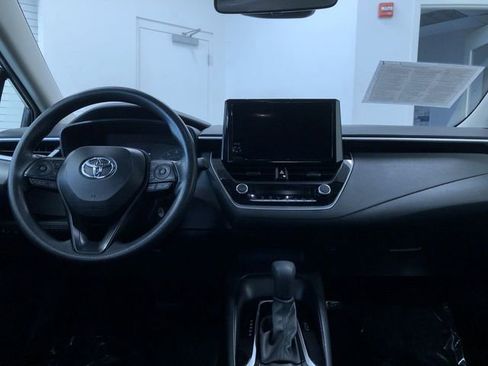 Certified 2025 Toyota Corolla LE image 17