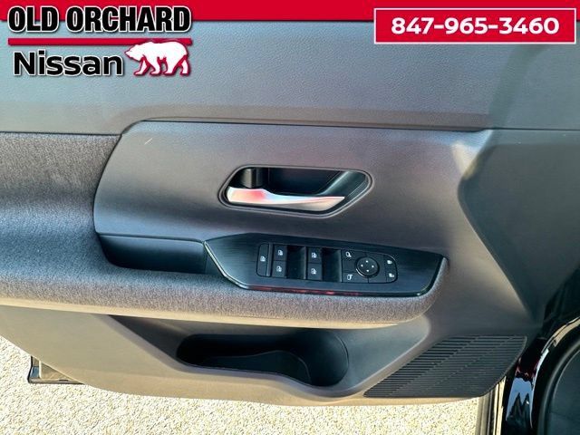 Used 2026 Nissan Kicks SV w/ SV Premium Package AWD/4WD image 9