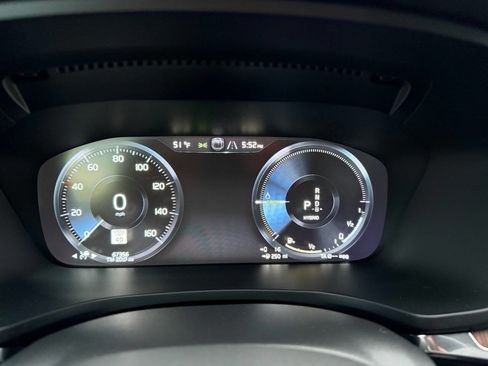 Used 2022 Volvo S60 T8 R-Design Expression w/ Advanced Package image 26