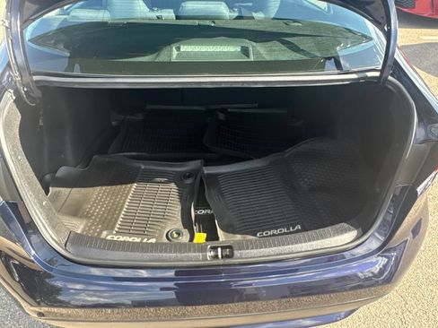 Used 2021 Toyota Corolla LE FWD image 27