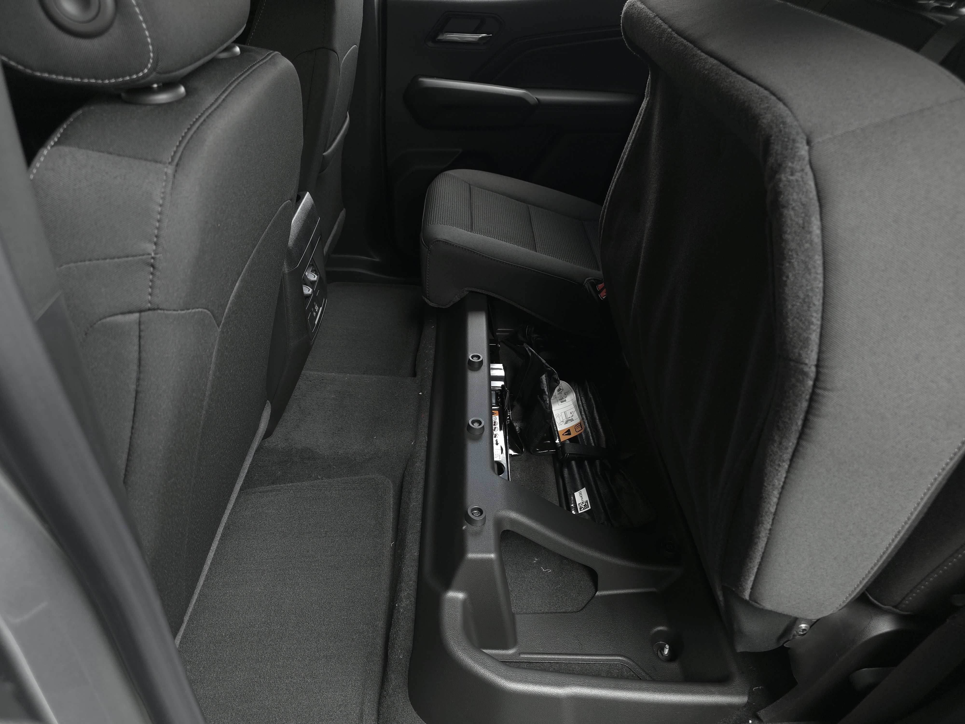 New 2026 GMC Canyon Elevation w/ Convenience Package RWD image 27