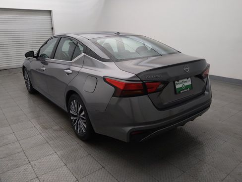Used 2025 Nissan Altima 2.5 SV FWD image 5