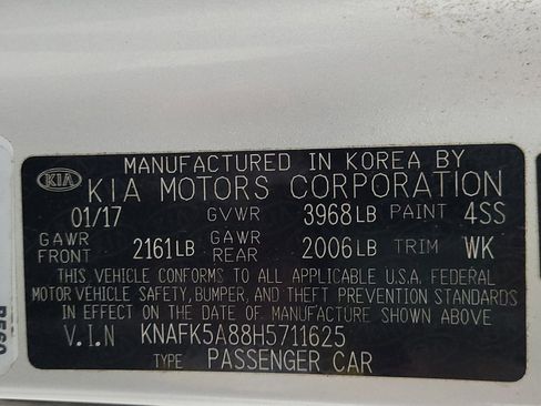 Used 2017 Kia Forte LX image 33