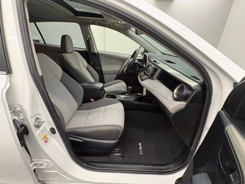 Used 2013 Toyota RAV4 XLE image 32