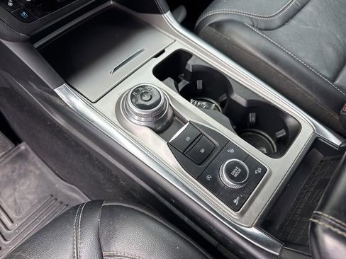 Used 2020 Ford Explorer ST AWD/4WD image 11