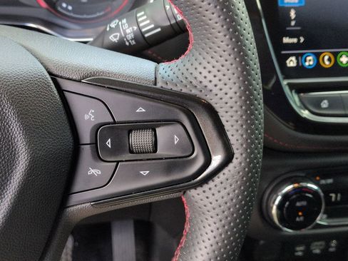 Used 2023 Chevrolet TrailBlazer RS w/ Sun and Liftgate Package FWD image 14