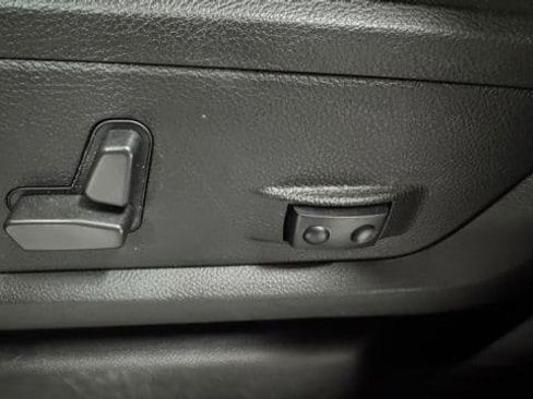 Used 2022 RAM 3500 Laramie image 28