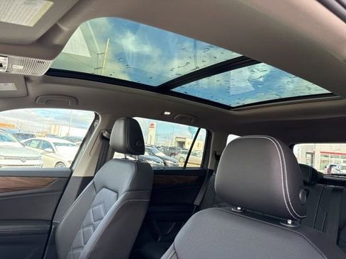 New 2026 Volkswagen Atlas SE image 17