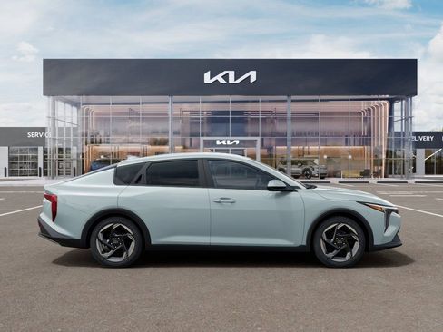 New 2026 Kia K4 EX image 7