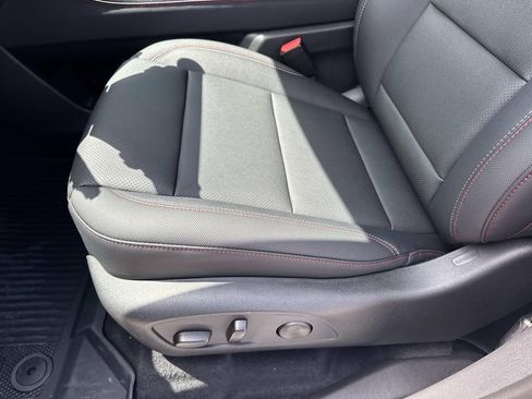 New 2026 Chevrolet Traverse Z71 w/ Driver Confidence Package AWD/4WD image 17