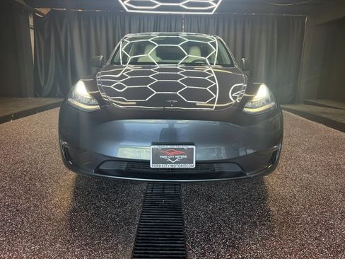 Used 2021 Tesla Model Y Long Range AWD/4WD image 2