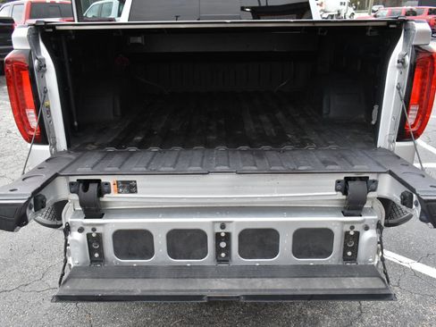 Used 2021 GMC Sierra 1500 SLT image 48