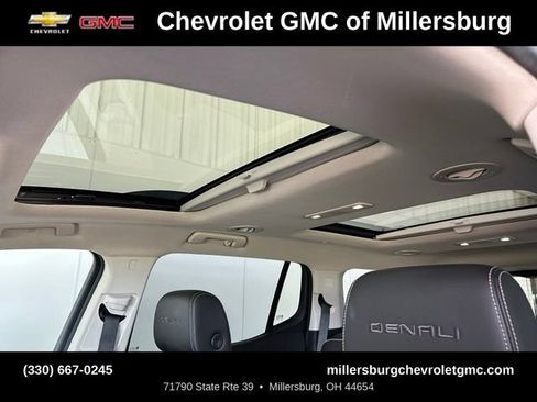 Used 2021 GMC Acadia Denali w/ Denali Technology Package AWD/4WD image 28