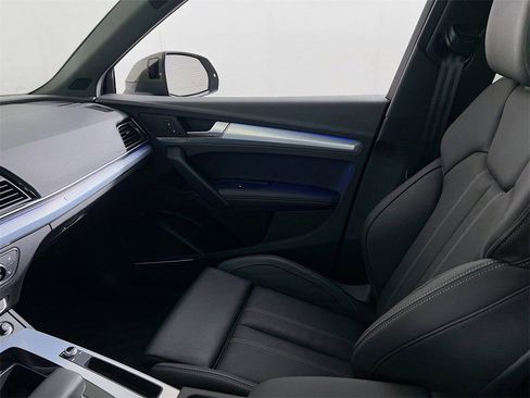 Used 2025 Audi Q5 2.0T Premium Plus image 25