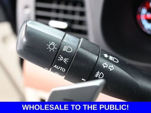 Used 2013 Subaru Outback 3.6R Limited w/ Moonroof Pkg AWD/4WD image 17