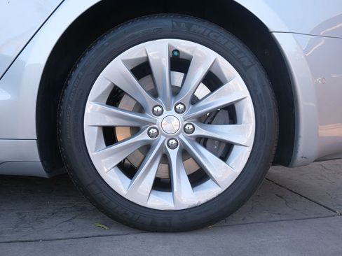 Used 2018 Tesla Model S 75D image 42