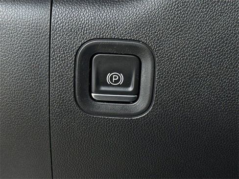 Used 2021 GMC Sierra 1500 Elevation w/ Driver Alert Package I image 22