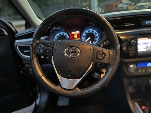 Used 2015 Toyota Corolla S FWD image 17