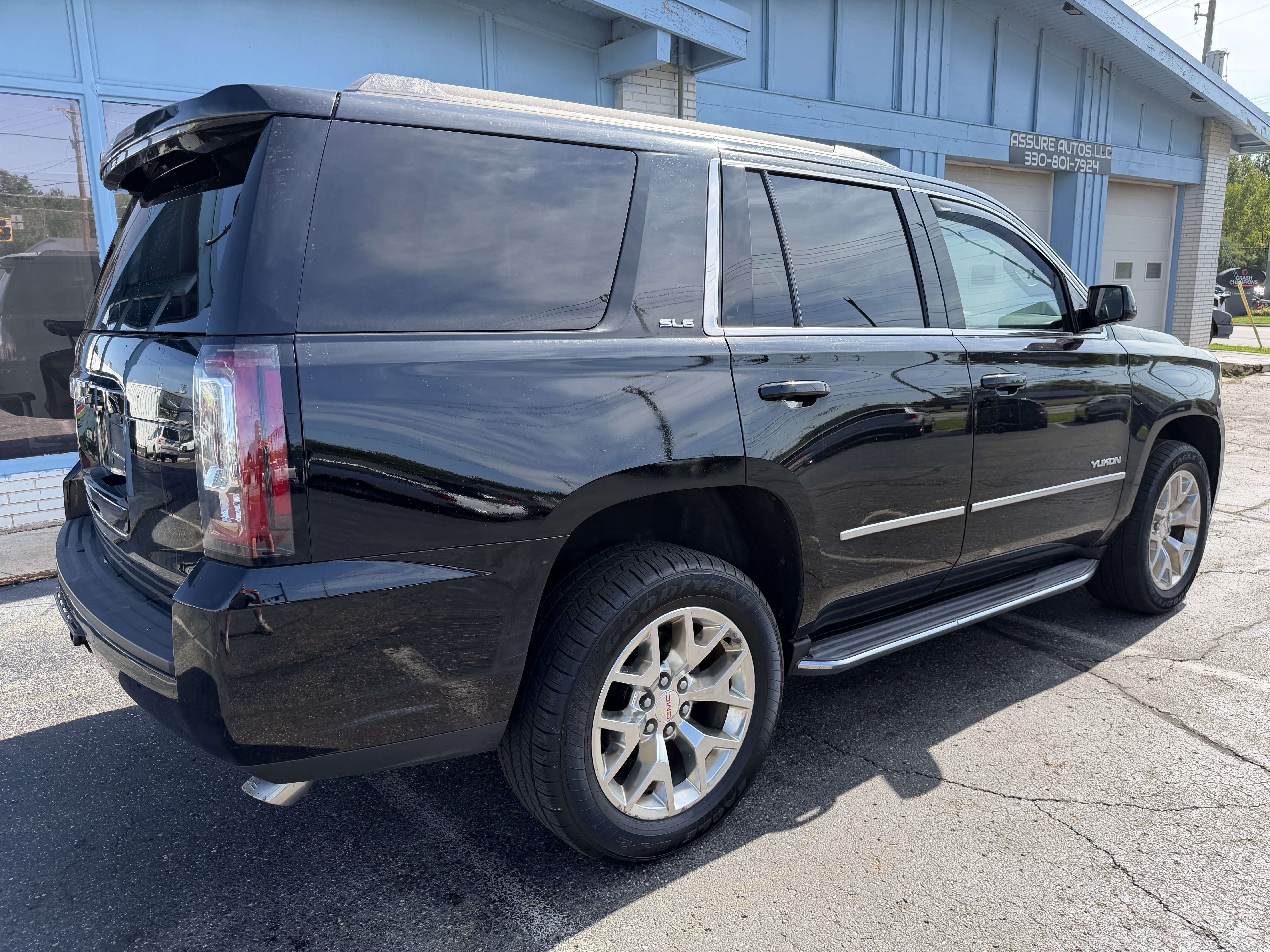 Used 2015 GMC Yukon SLE w/ Convenience Package AWD/4WD image 5