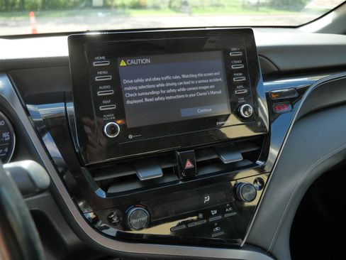 Certified 2023 Toyota Camry SE FWD image 22